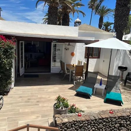 Deluxe 2 Bedroom On Brisas Complex With Large Heated Pool, Close To Коста Бланка